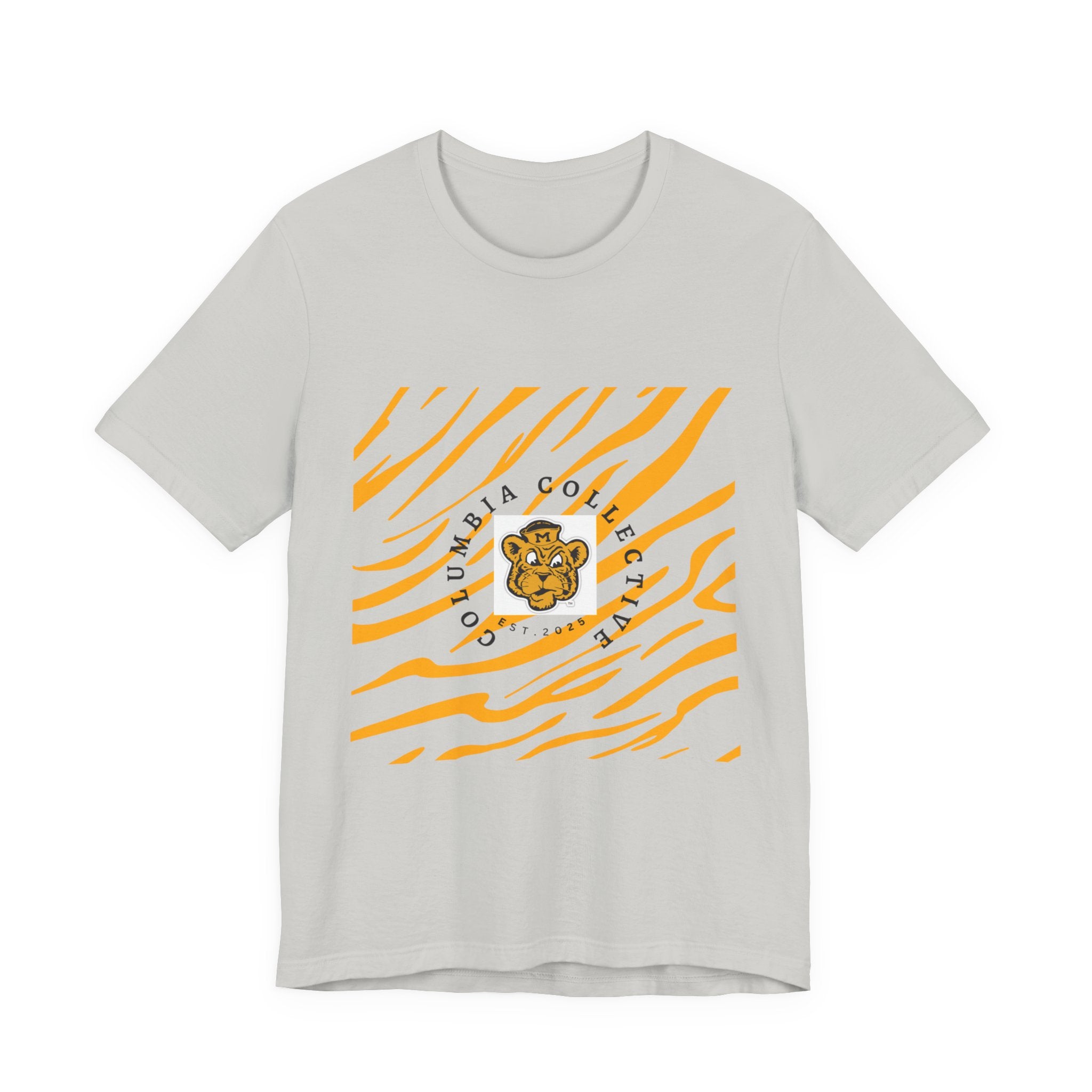 Cute Tiger Graphic Tee, Unisex Short Sleeve Shirt, Animal Lover Gift, Summer Wear, Fun Casual Top, Birthday Present